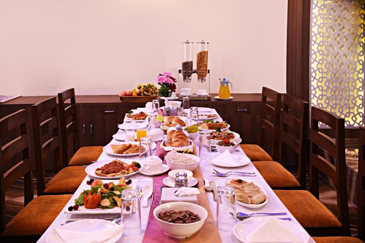 Hotel Simal กาฐมาณฑุ ภายนอก รูปภาพ