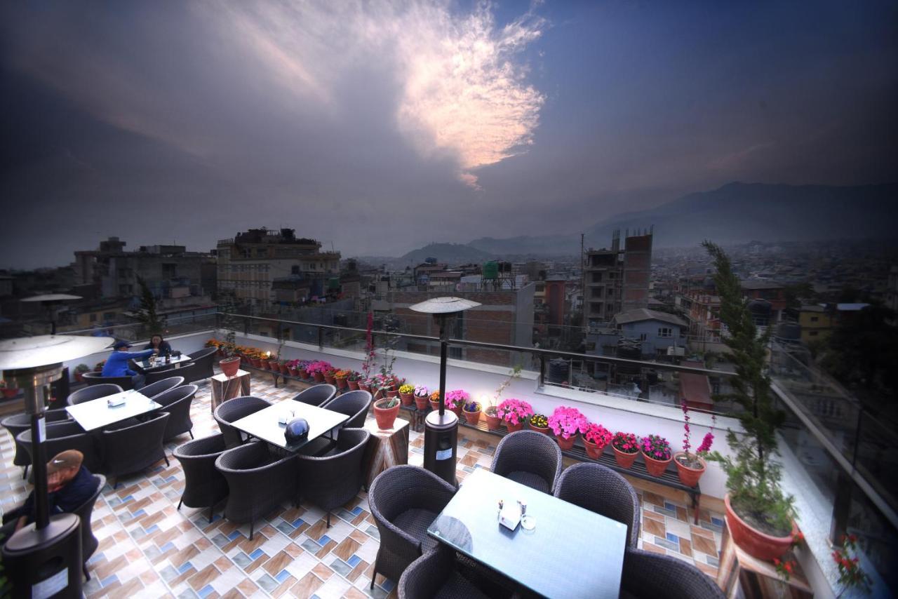 Hotel Simal กาฐมาณฑุ ภายนอก รูปภาพ