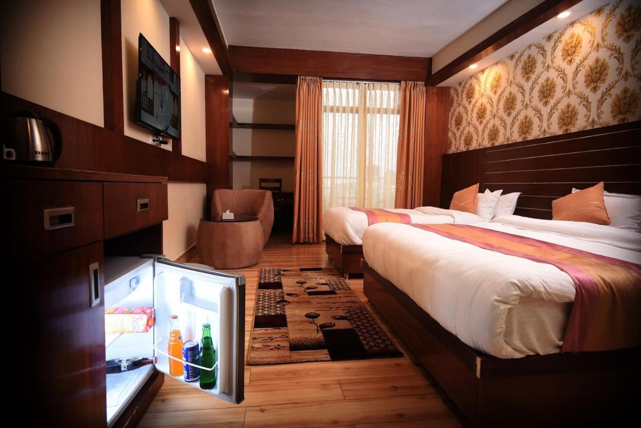 Hotel Simal กาฐมาณฑุ ภายนอก รูปภาพ