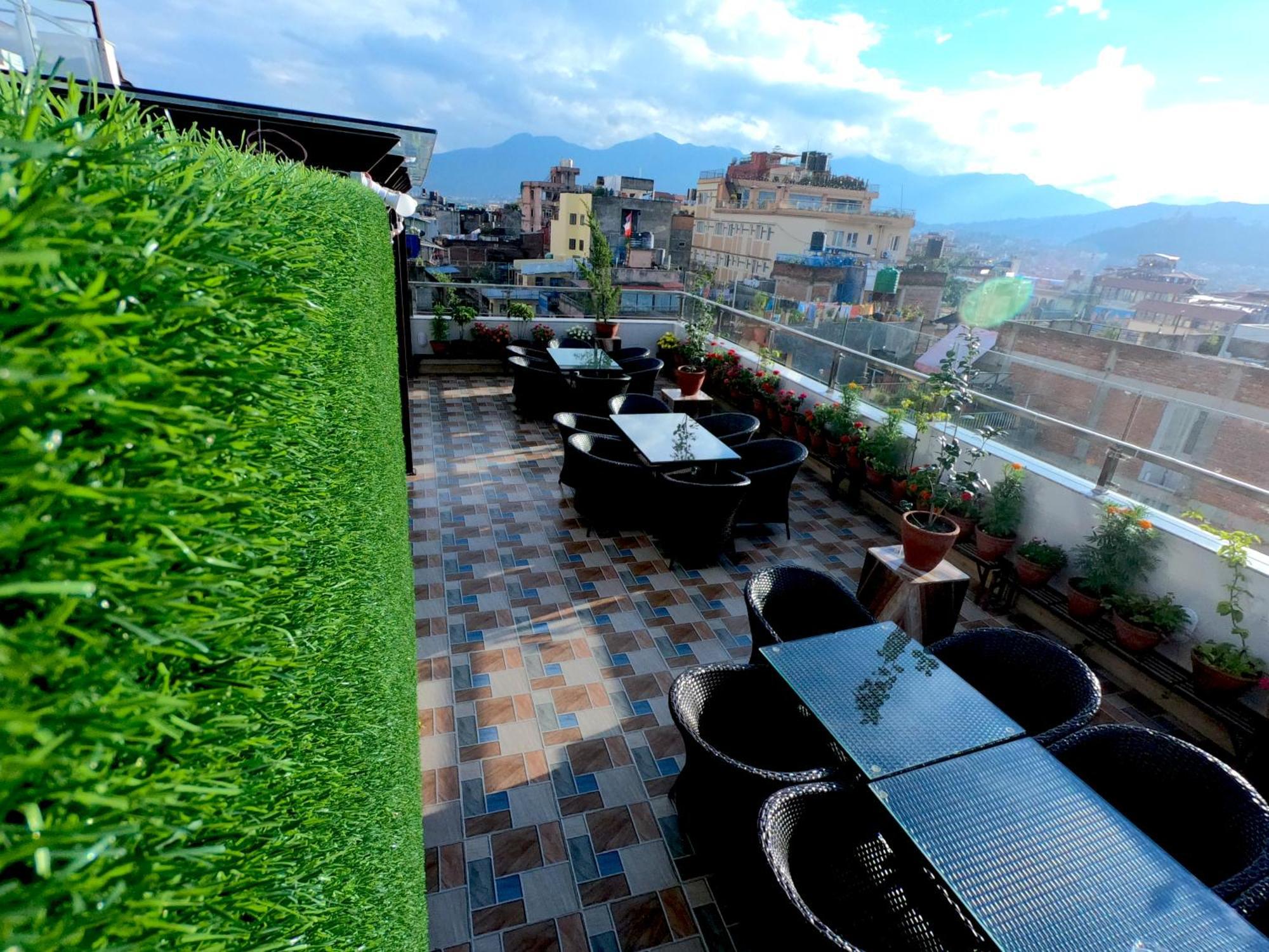 Hotel Simal กาฐมาณฑุ ภายนอก รูปภาพ